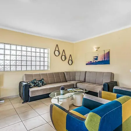 Charlota אלבופיירה