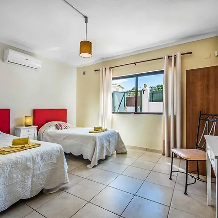 וילה Charlota אלבופיירה